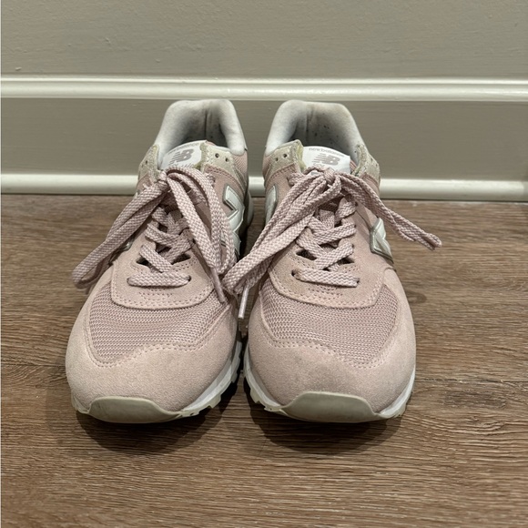 Light Pink New Balance 574 - Picture 2 of 4